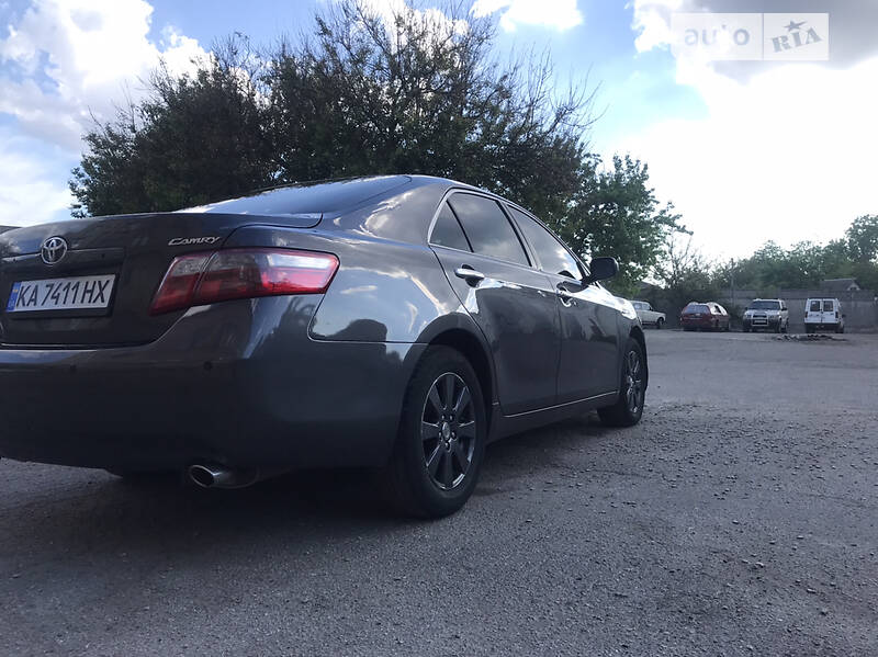 Седан Toyota Camry 2007 в Киеве