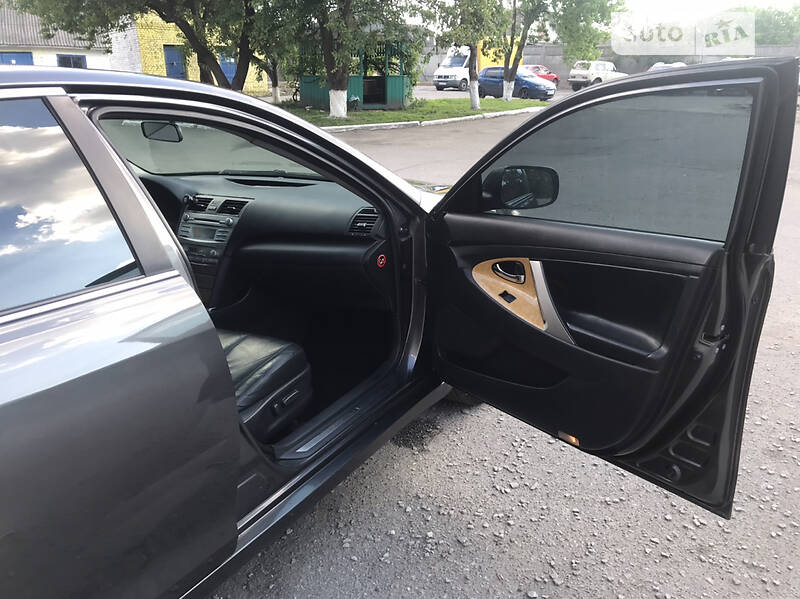 Седан Toyota Camry 2007 в Киеве
