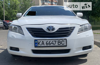 Седан Toyota Camry 2009 в Києві