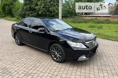 Седан Toyota Camry 2012 в Виннице