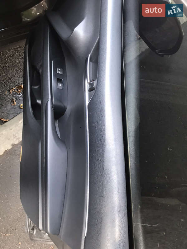 Седан Toyota Camry 2018 в Кривому Розі