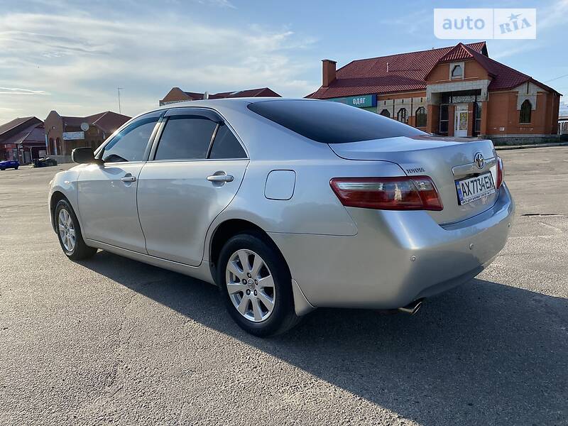 Седан Toyota Camry 2007 в Кобеляках