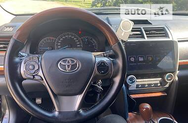 Седан Toyota Camry 2015 в Днепре