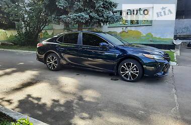 Седан Toyota Camry 2019 в 