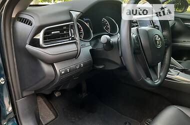 Седан Toyota Camry 2019 в 