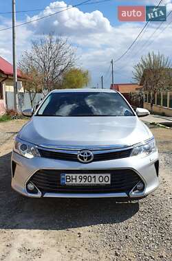 Седан Toyota Camry 2016 в Одессе