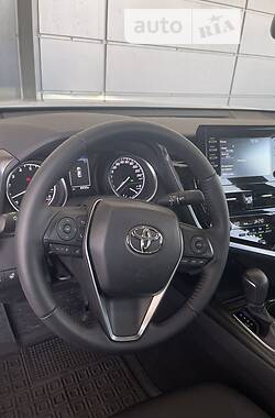 Седан Toyota Camry 2021 в Запорожье