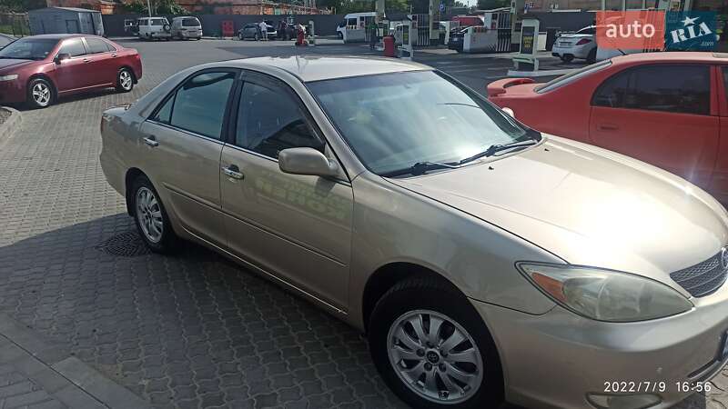 Седан Toyota Camry 2003 в Одессе