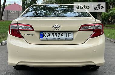 Седан Toyota Camry 2015 в Кам'янському