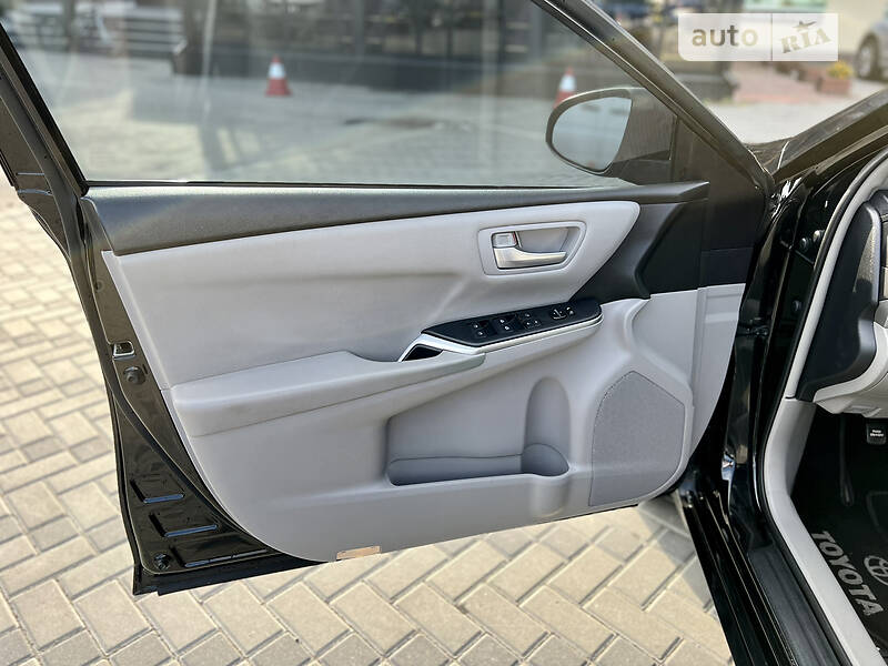 Седан Toyota Camry 2016 в Вінниці