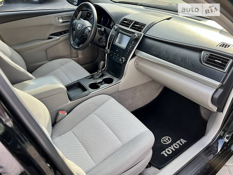 Седан Toyota Camry 2016 в Вінниці