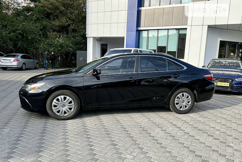 Седан Toyota Camry 2016 в Вінниці