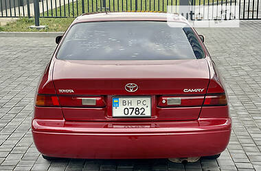 Седан Toyota Camry 1999 в Одесі