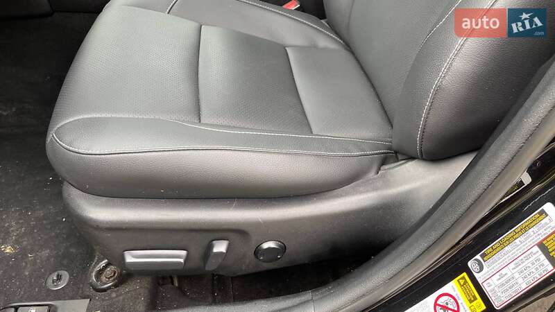 Седан Toyota Camry 2016 в Одессе