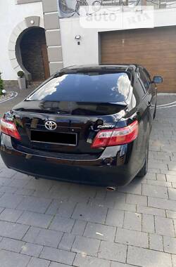 Седан Toyota Camry 2007 в Луцке