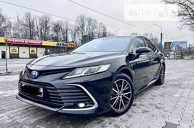 Седан Toyota Camry 2021 в Тернополе