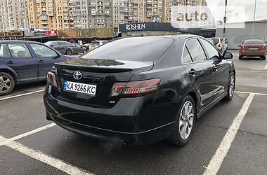 Седан Toyota Camry 2011 в Киеве