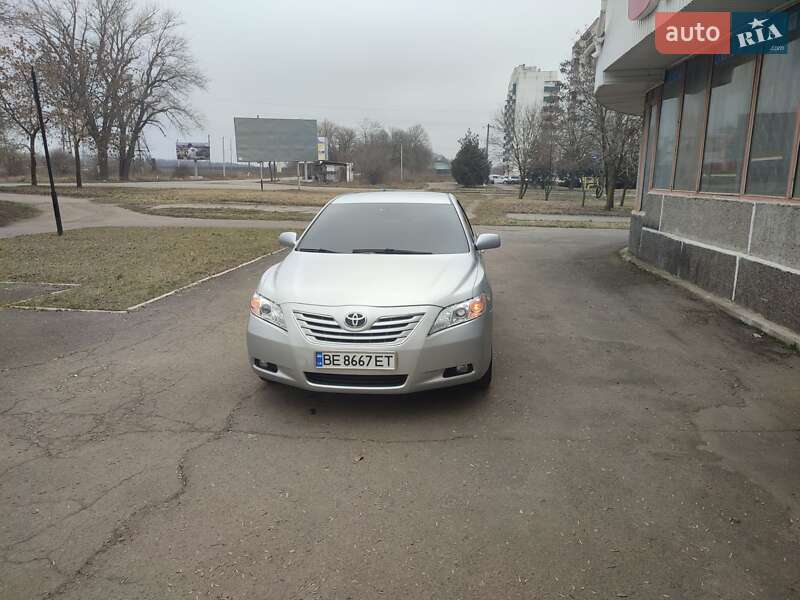Седан Toyota Camry 2006 в Первомайске