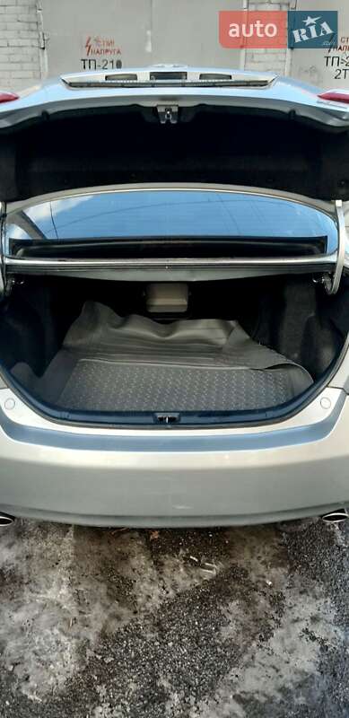 Седан Toyota Camry 2006 в Днепре