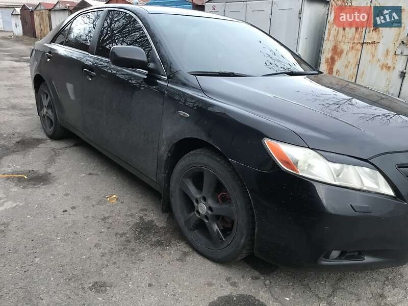 Седан Toyota Camry 2007 в Днепре