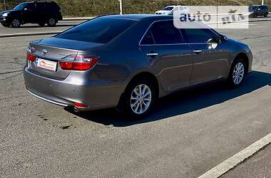 Седан Toyota Camry 2014 в 