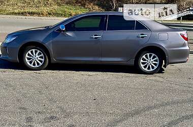 Седан Toyota Camry 2014 в 