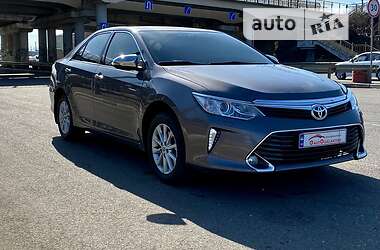 Седан Toyota Camry 2014 в 