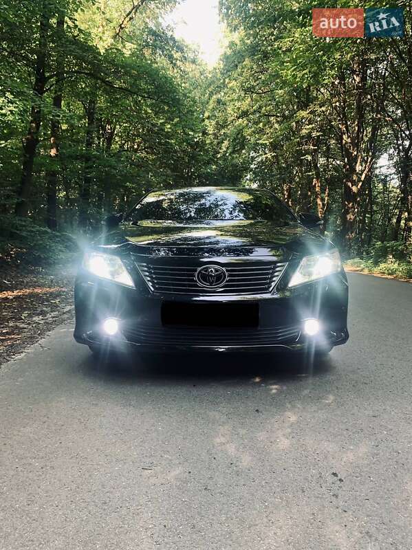 Седан Toyota Camry 2011 в Львові фото 13 Седан Toyota Camry 2011 в Львові