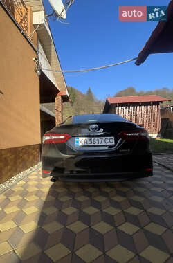 Седан Toyota Camry 2019 в Тячеве