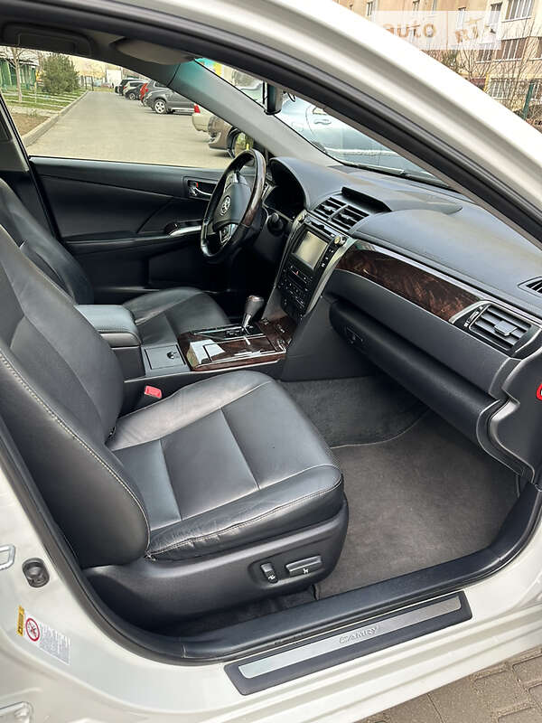 Седан Toyota Camry 2015 в Одесі