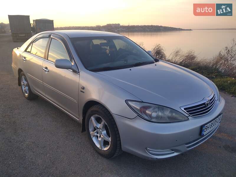 Toyota Camry 2004