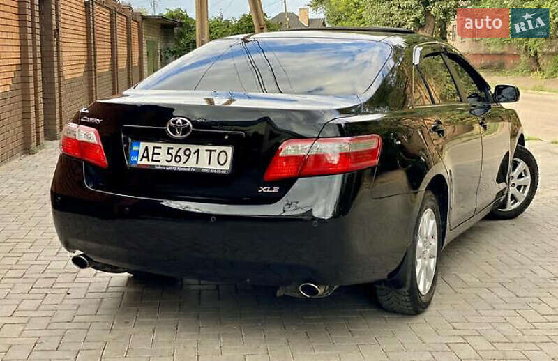 Седан Toyota Camry 2006 в Хмельницькому