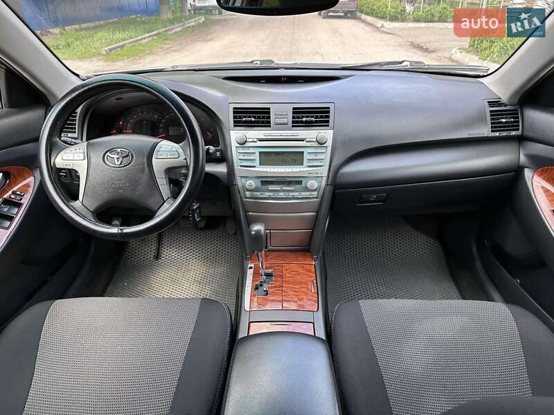 Седан Toyota Camry 2008 в Харькове