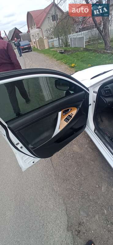 Седан Toyota Camry 2006 в Тячеві