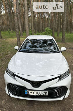 Седан Toyota Camry 2019 в Сумах