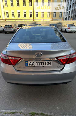 Седан Toyota Camry 2016 в 