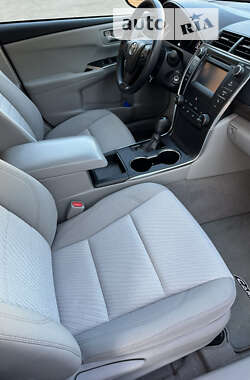 Седан Toyota Camry 2016 в 