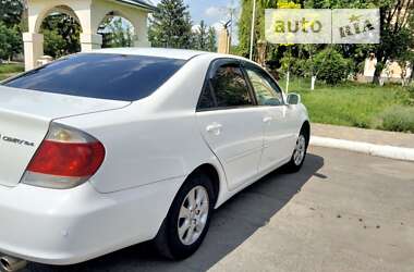 Седан Toyota Camry 2005 в Рени