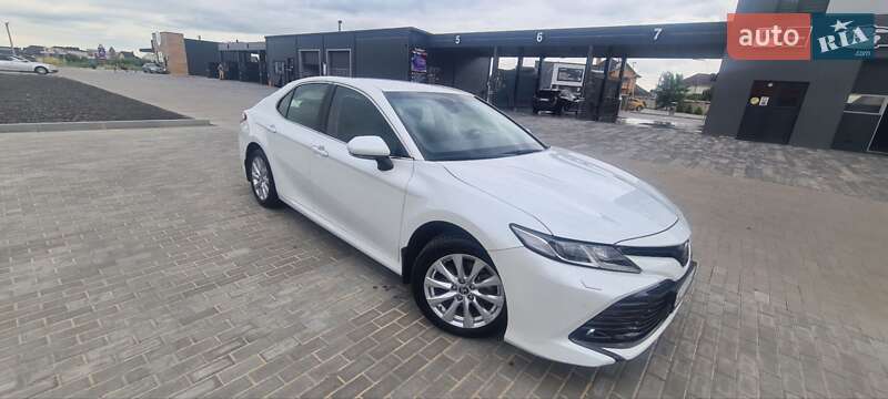 Toyota Camry 2020