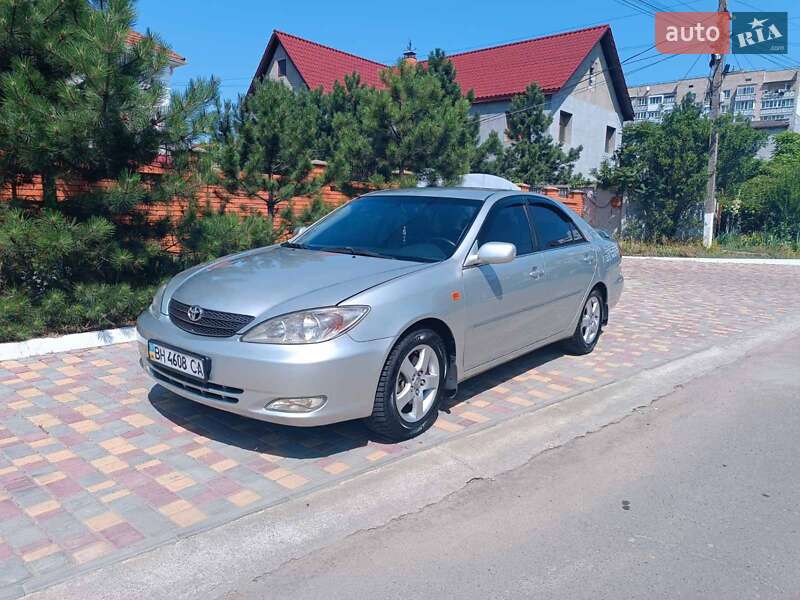 Седан Toyota Camry 2002 в Білгороді-Дністровському