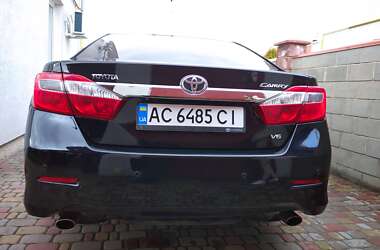 Седан Toyota Camry 2012 в Луцьку