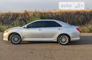 Седан Toyota Camry 2012 в Одессе