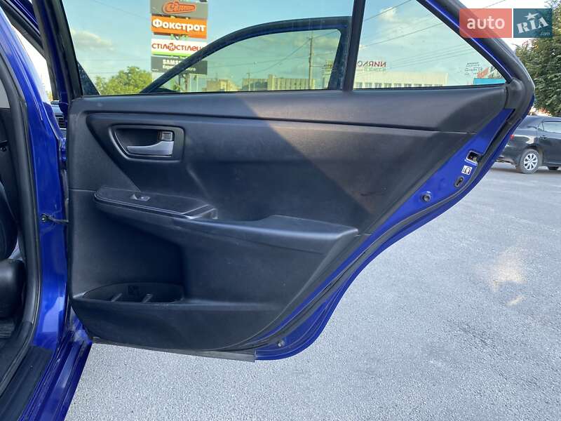 Седан Toyota Camry 2014 в Тернополе