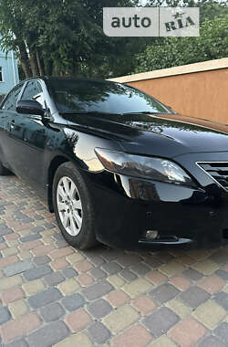 Седан Toyota Camry 2006 в Чернигове