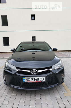 Седан Toyota Camry 2015 в 