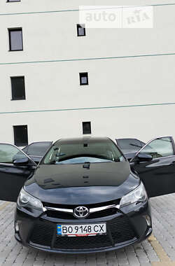Седан Toyota Camry 2015 в 