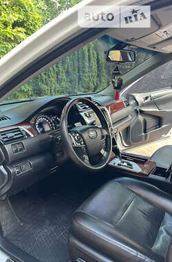 Седан Toyota Camry 2012 в 