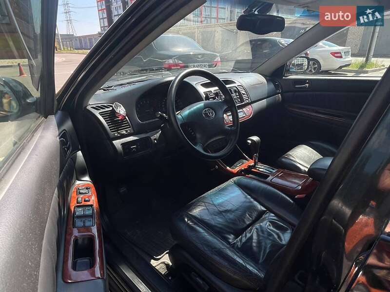 Седан Toyota Camry 2003 в Чернігові