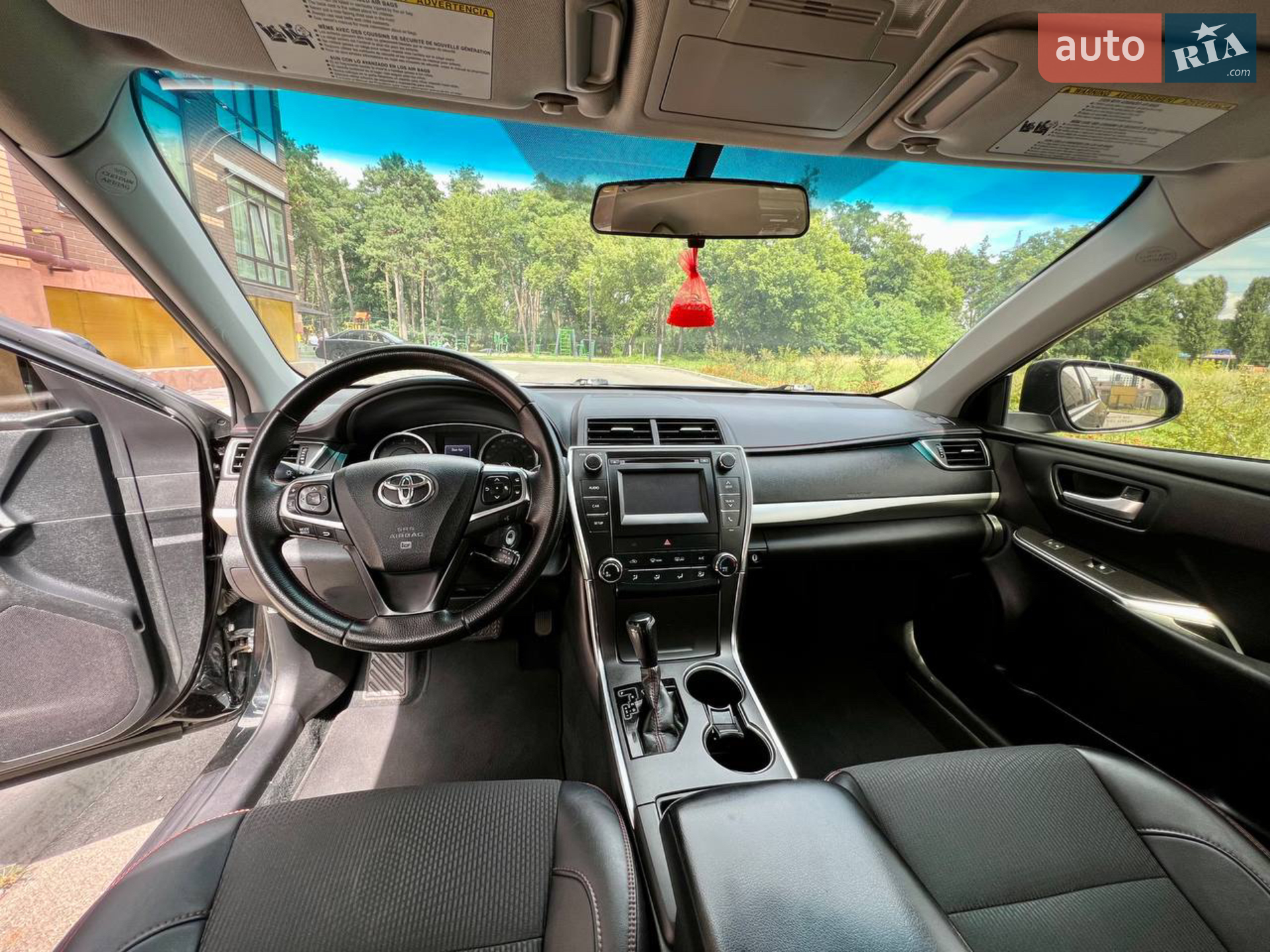 2016 Toyota Camry - мініатюра 13