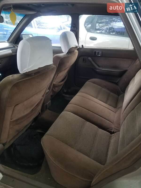 Седан Toyota Camry 1989 в Харькове